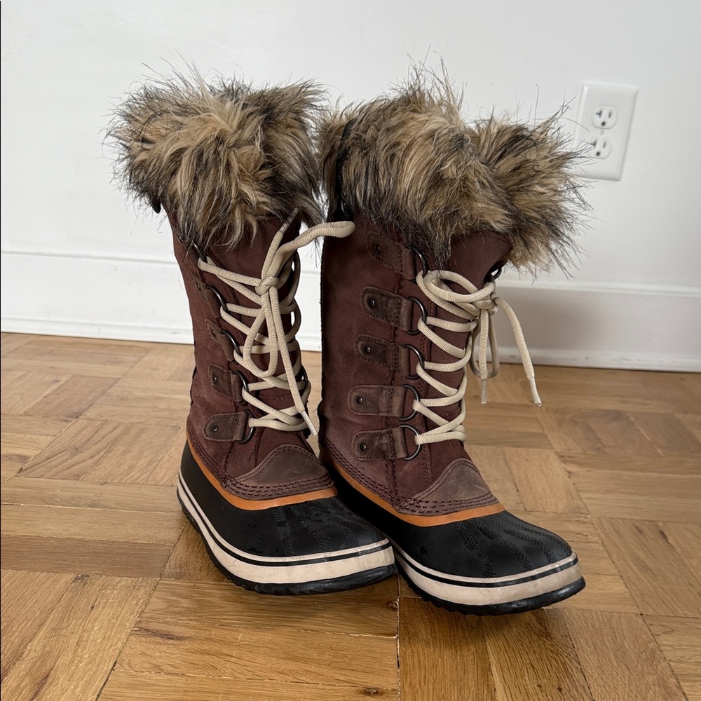 Sorel Joan of Arc Brown and Black Fur-Trimmed Winter Boots